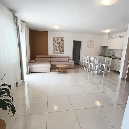 Roko Appartement *