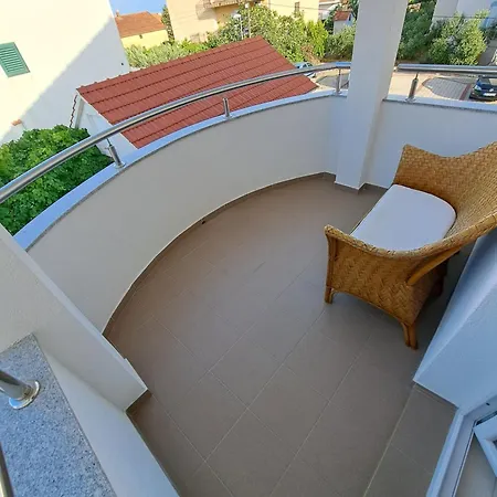 Roko Apartamento Vodice